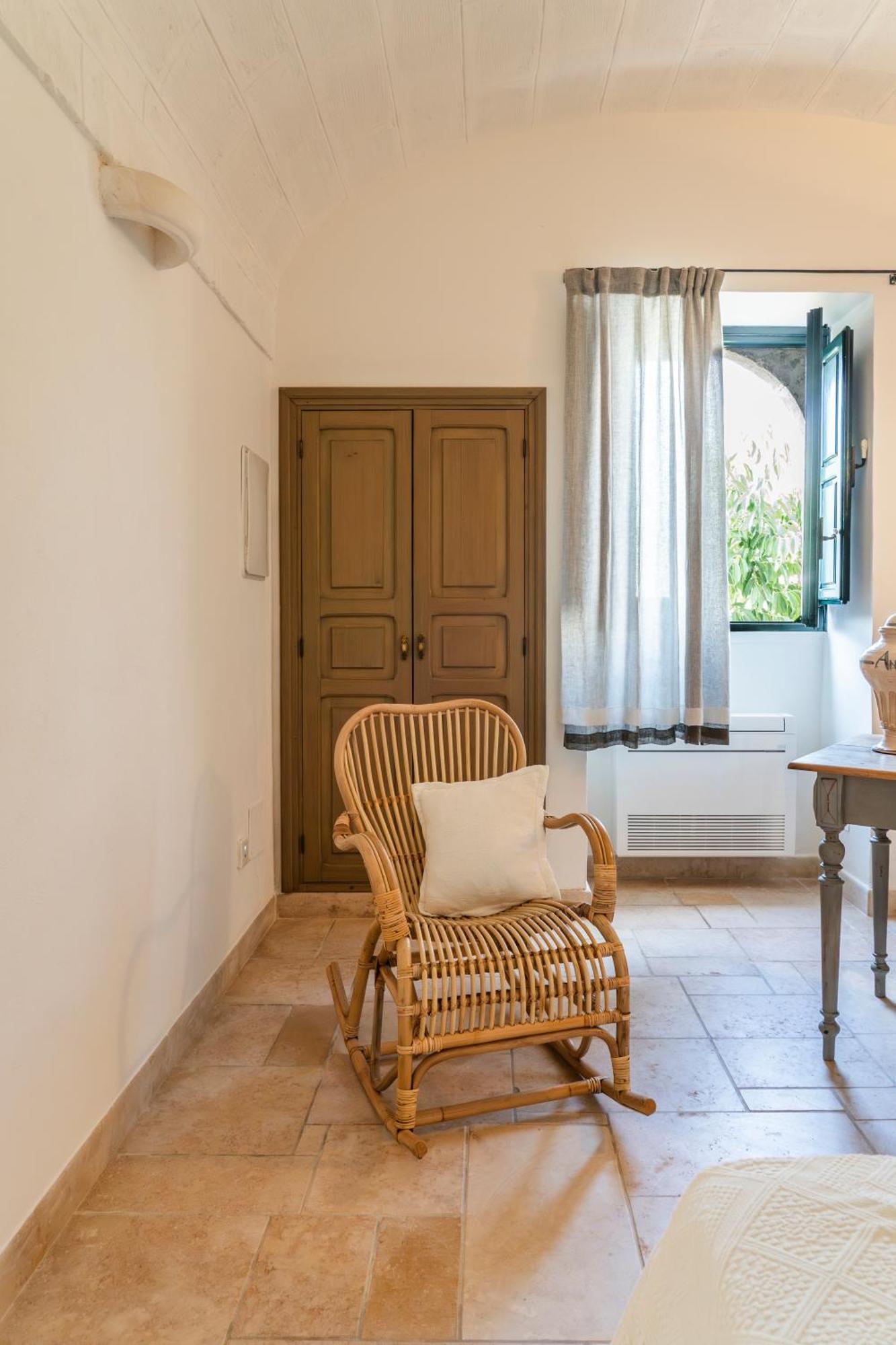 Bed and Breakfast Masseria Gorgognolo Ostuni Exterior foto