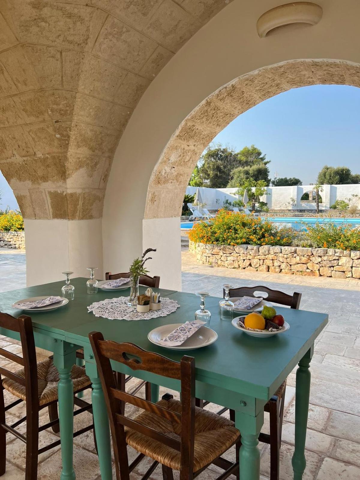 Bed and Breakfast Masseria Gorgognolo Ostuni Exterior foto