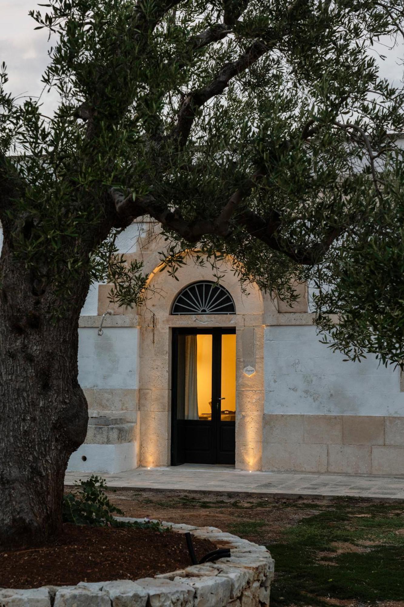 Bed and Breakfast Masseria Gorgognolo Ostuni Exterior foto