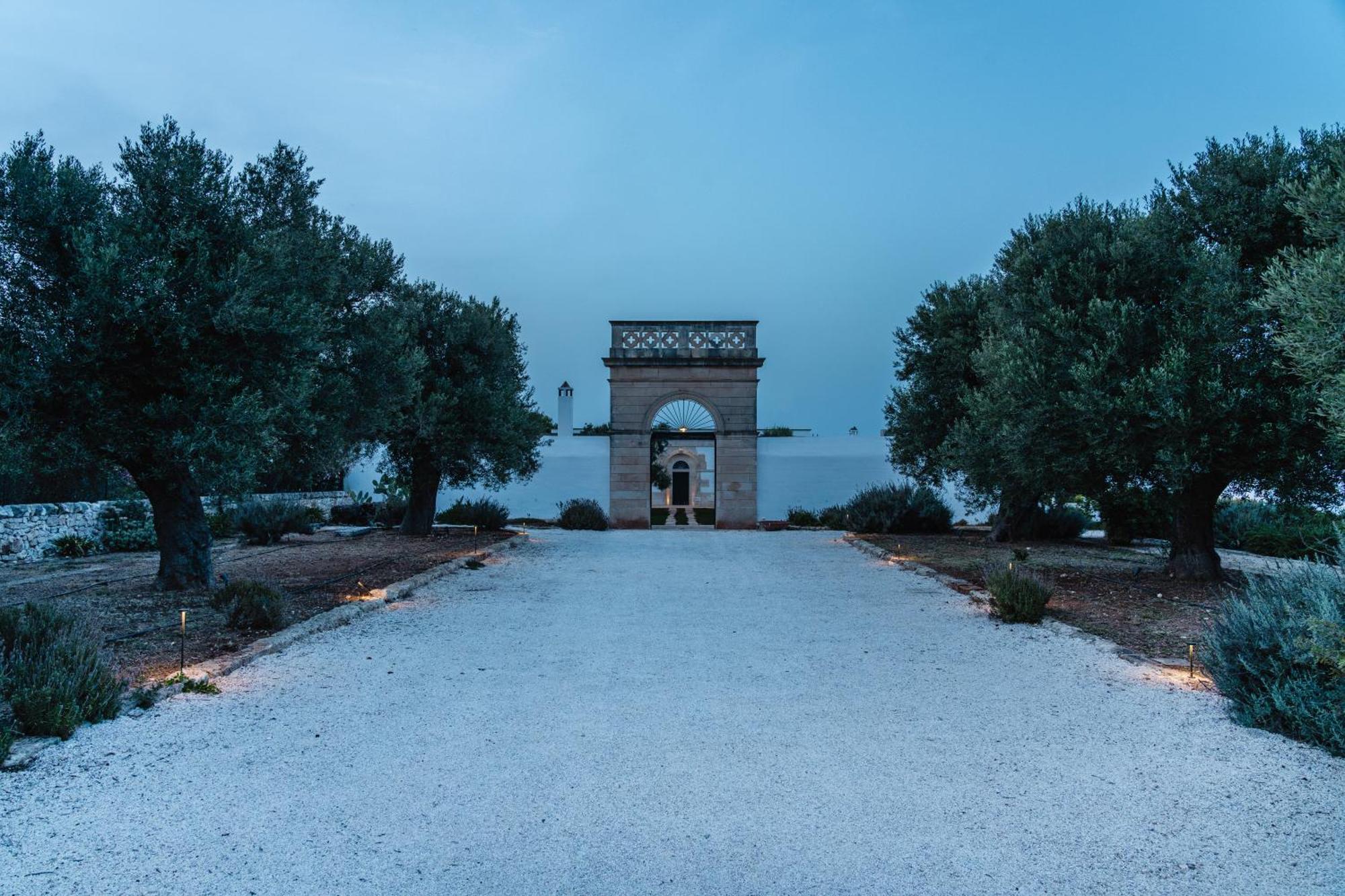 Bed and Breakfast Masseria Gorgognolo Ostuni Exterior foto