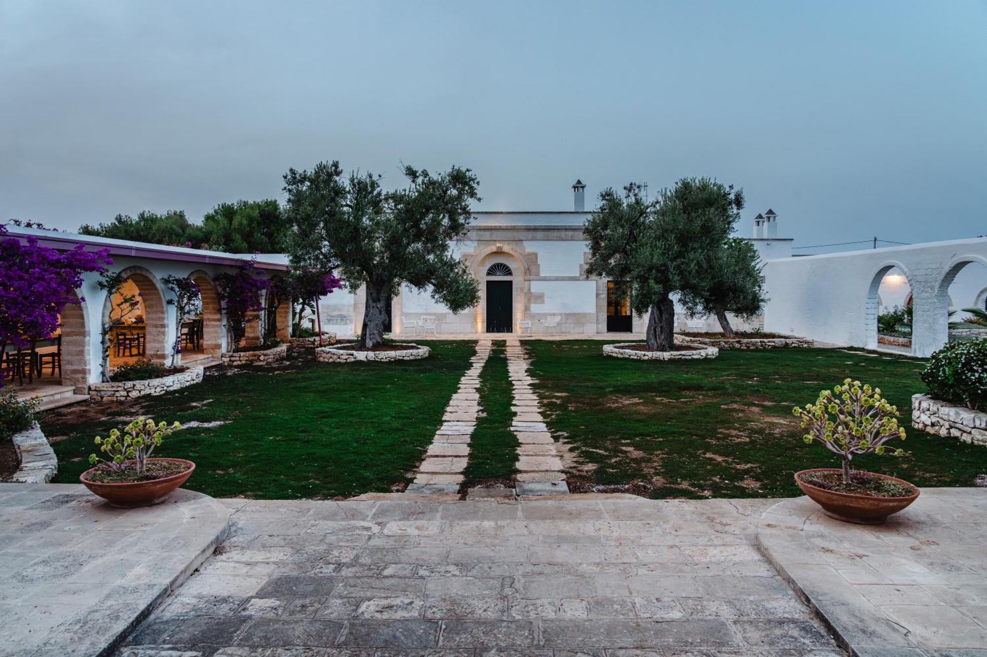 Bed and Breakfast Masseria Gorgognolo Ostuni Exterior foto