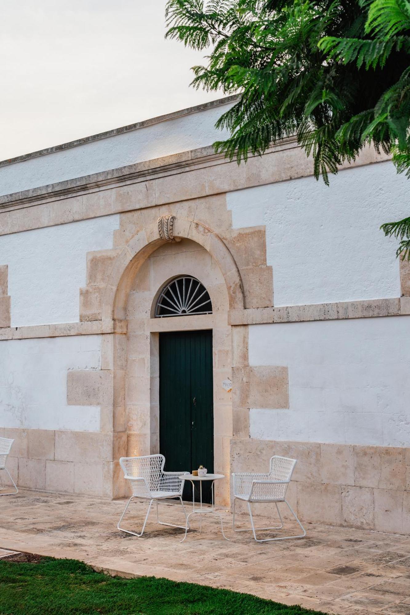 Bed and Breakfast Masseria Gorgognolo Ostuni Exterior foto